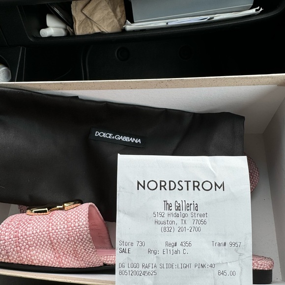 Dolce and Gabbana light pink slides - Picture 5 of 8